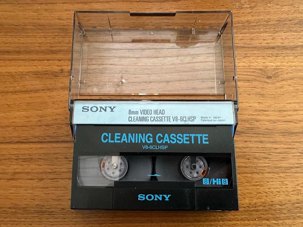SONY Hi8 Cleaning Cassette V8-6CLHSP  Video8 Hi8 Head clean, Ophalen of Verzenden, Zo goed als nieuw, Overige genres, 1 bandje
