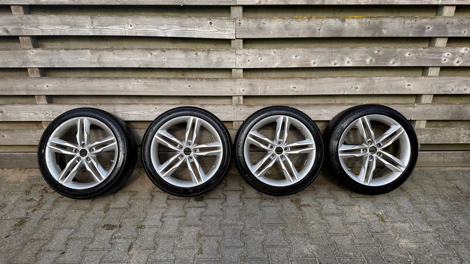 19 inch Audi velgen 8.5J ET35 5x112 + 245/40 R19 banden, 19 inch, Banden en Velgen, Ophalen of Verzenden, All Season