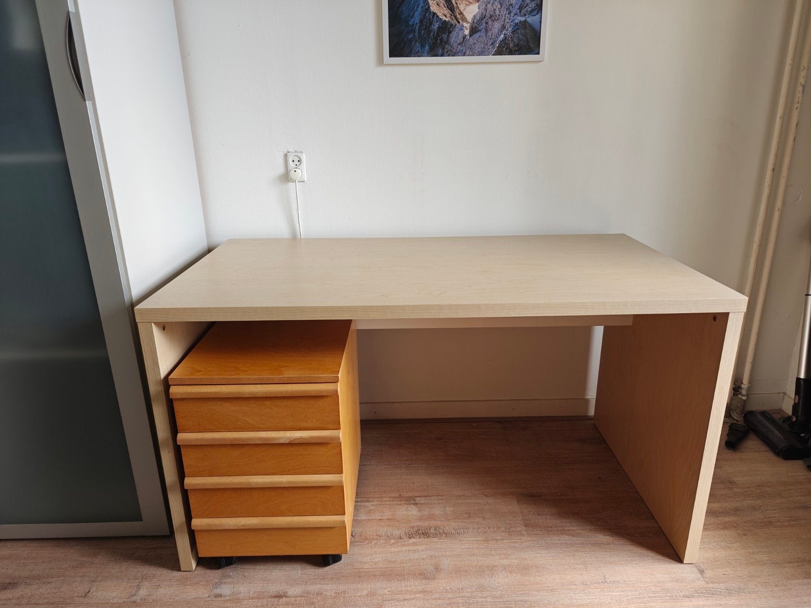 Bureau met ladeblok, Huis en Inrichting, Bureaus, Gebruikt, Computerbureau, Hout, Bruin, Demontabel, Ophalen