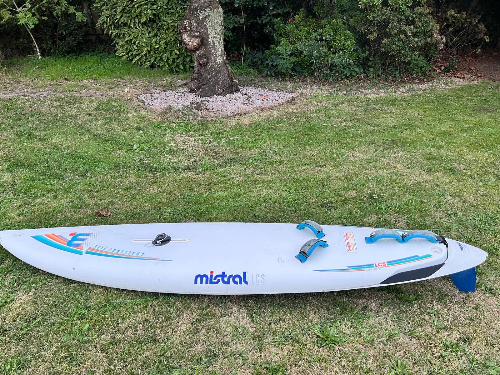 Mistral LCS Carbon surfplank met 2x zeil, Watersport en Boten, Windsurfen, Gebruikt, 5 tot 6.5 m², Ophalen of Verzenden, Complete set