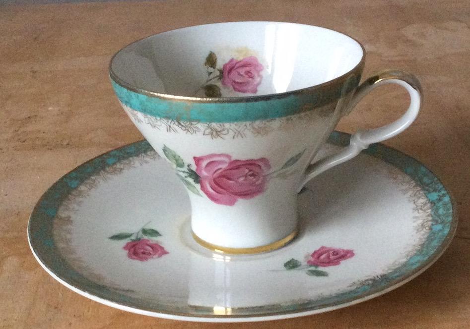 Limoges stijl kop en schotel Bavaria Edel Porzellan, Antiek en Kunst, Antiek | Porselein, Ophalen of Verzenden