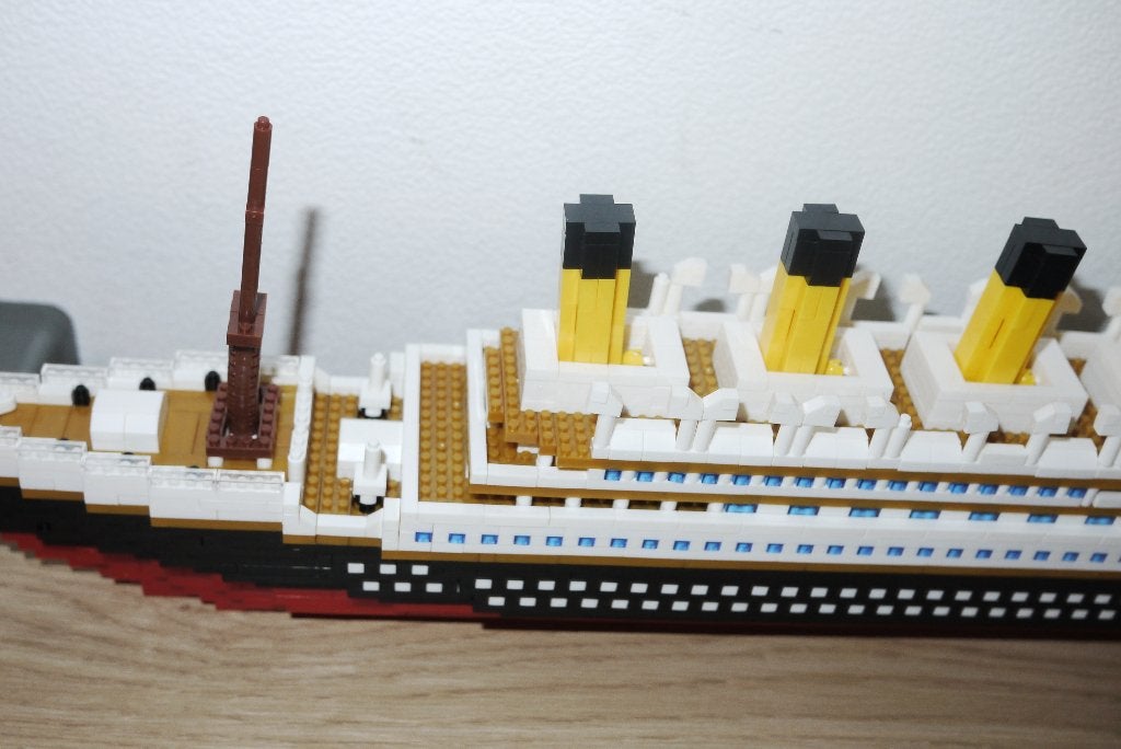 Foto 6 van lego titanic passenger liner 57 cm lang