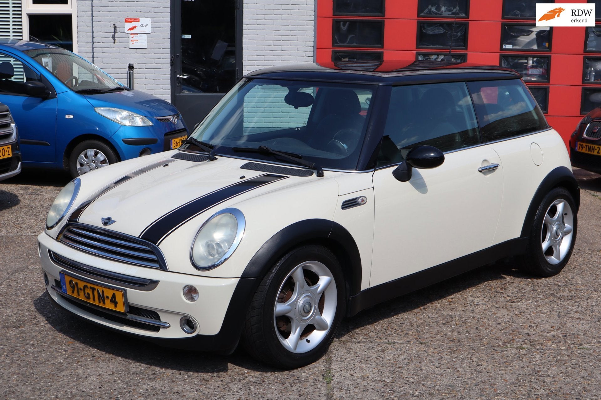 Mini 3-Deurs 1.6 Cooper Pepper , AIRCO, LM VELG , NWE APK, Auto's, Mini, Voorwielaandrijving, Gebruikt, 4 cilinders, 4 stoelen