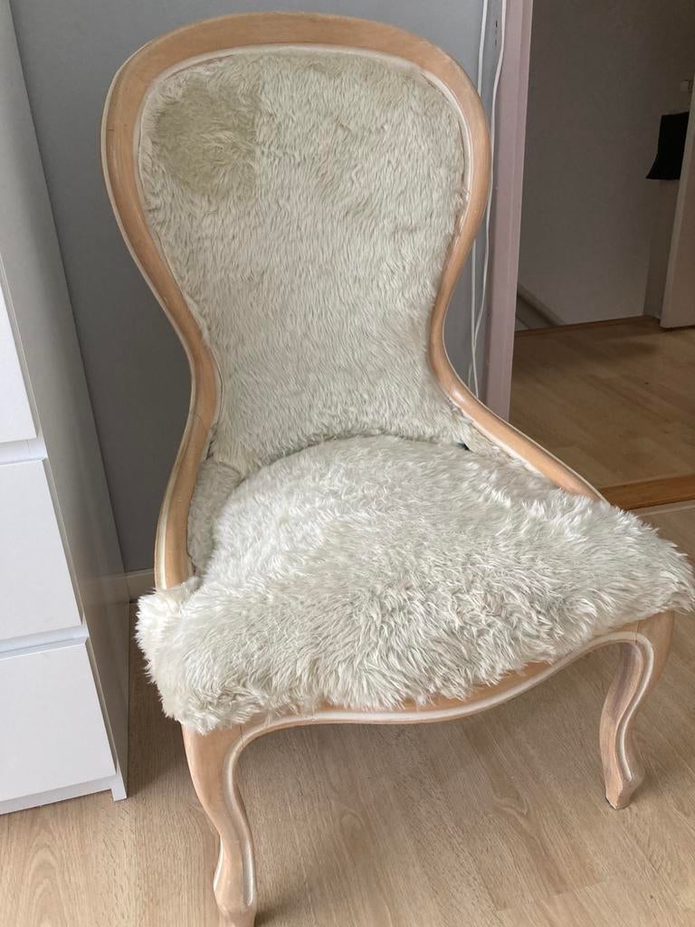 Fluffy stoeltje, Ophalen