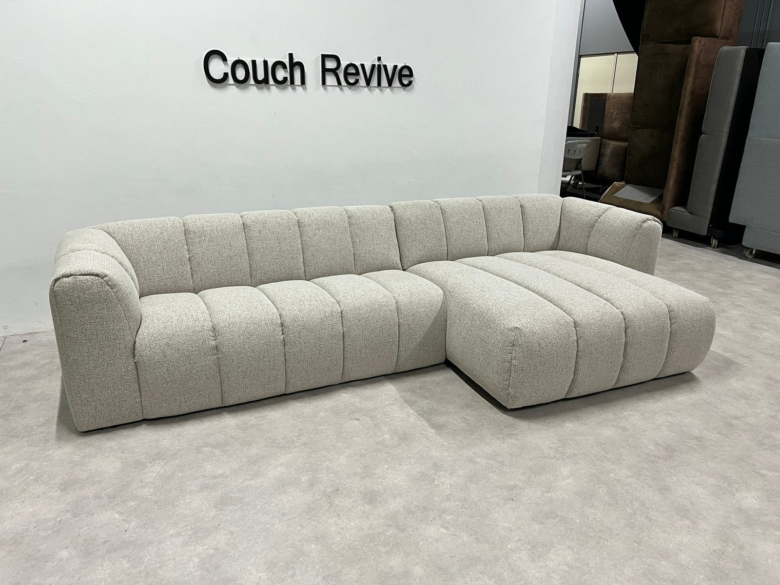 NIEUW | Beige hoekbank 325x155 | GRATIS LEVERING, -, Verzenden, -, Zo goed als nieuw