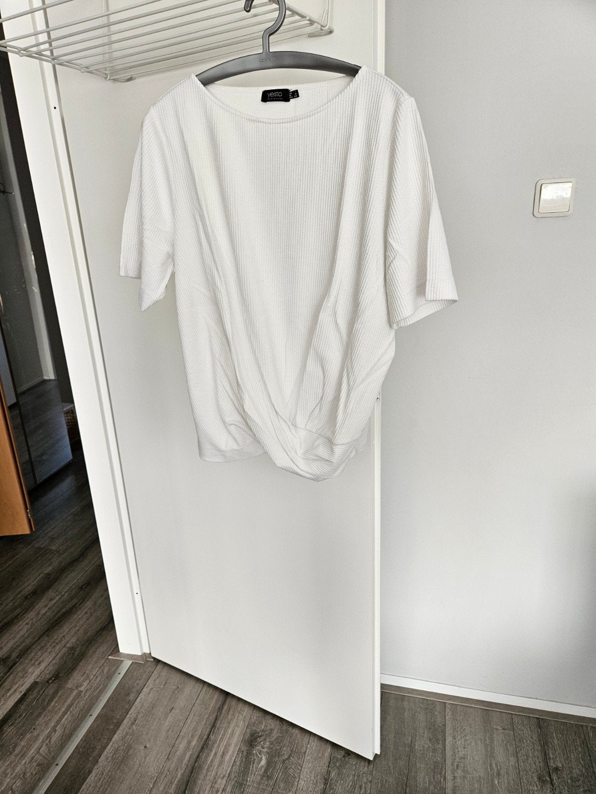 shirt yesta maat 46 off White, Wit, Maat 46/48 (XL) of groter, Ophalen of Verzenden, Gedragen