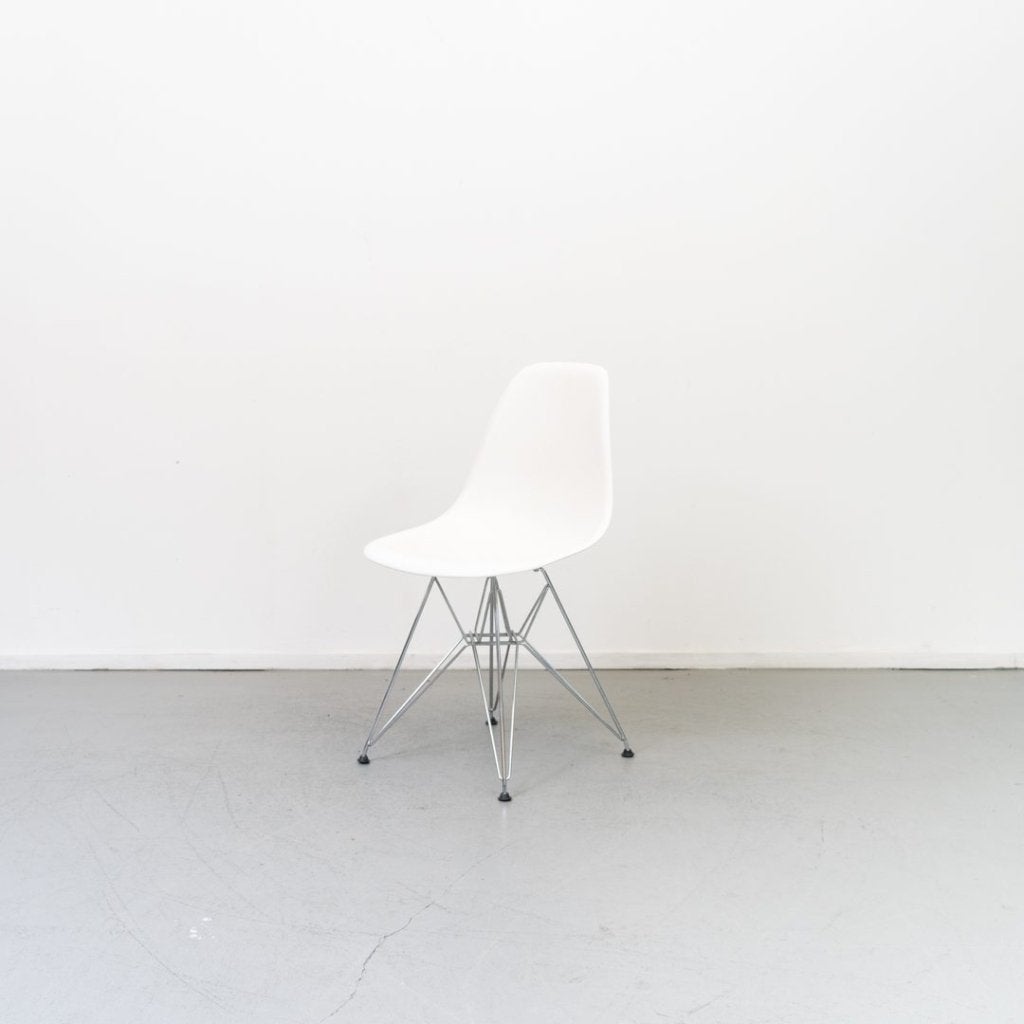 Vitra Eames DSR Stoel Wit Kunststof - Chroom, Vitra, Nieuw, Niet ingevuld, Niet ingevuld