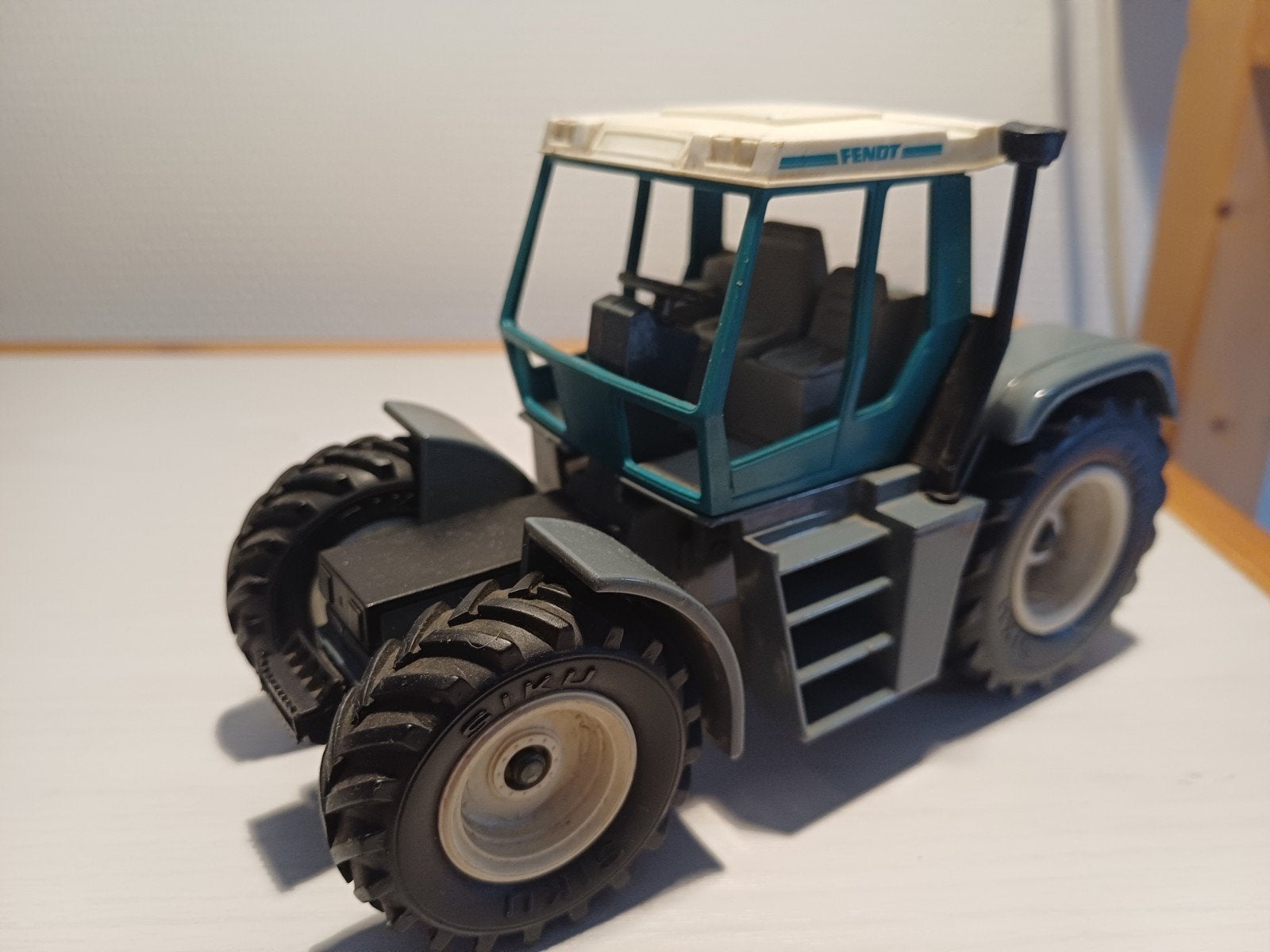 Britains Siku Fendt Xilon 524, Hobby en Vrije tijd, Ophalen of Verzenden, Zo goed als nieuw, Tractor of Landbouw, Britains