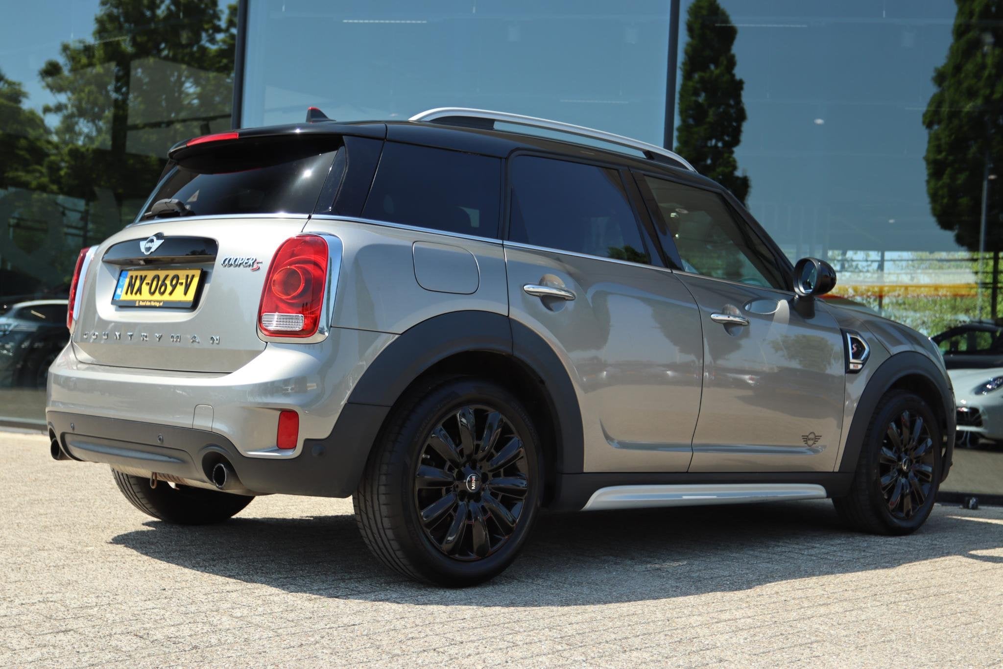 MINI COUNTRYMAN 2.0 COOPER S JCW 192PK AUT. | CAMERA | HARMA, Gebruikt, SUV of Terreinwagen, Zilver of Grijs, Benzine