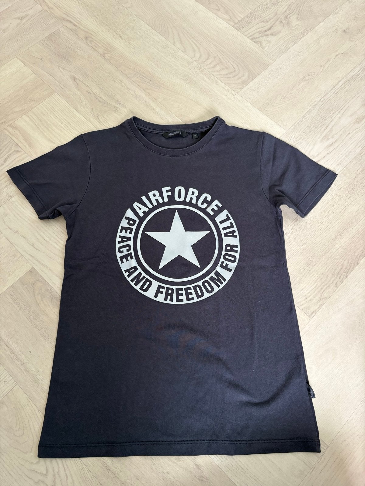 Airforce T-shirt met print - Maat 164 / 14 - In goede staat, Ophalen of Verzenden, Zo goed als nieuw, Jongen, Shirt of Longsleeve