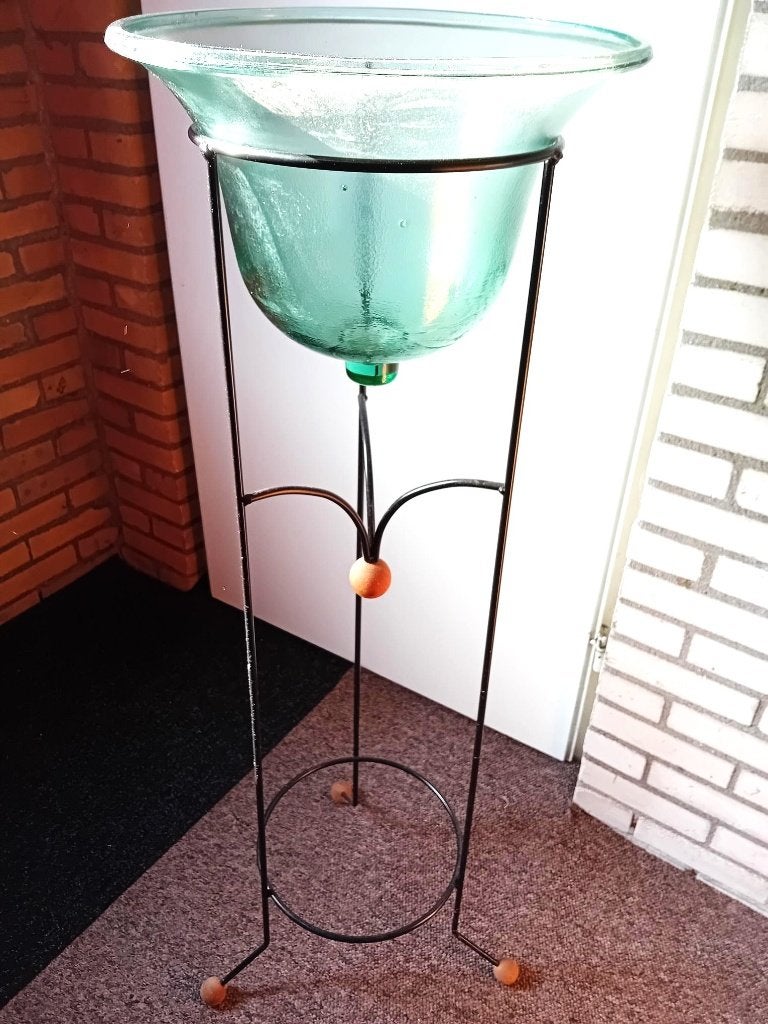 Smeedijzeren planten standaard met glazen pot € 15.00, Ophalen, Halfschaduw, Minder dan 100 cm