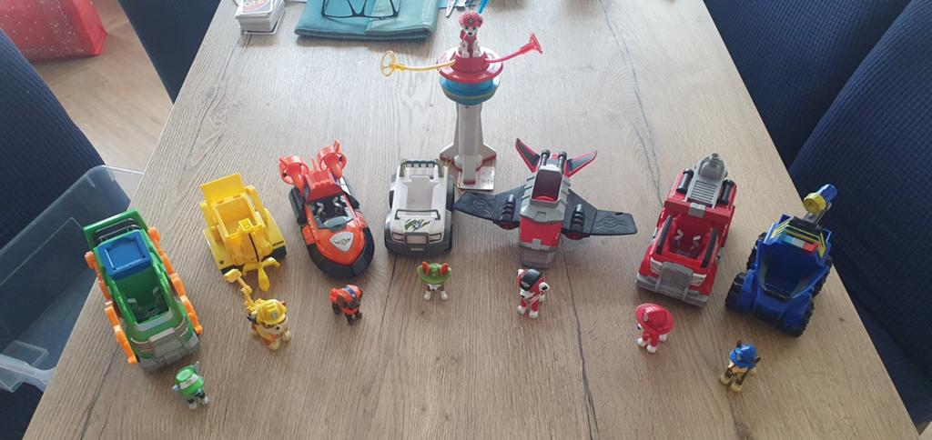 Paw Patrol 7x auto's + poppetjes + 1 x PP Control Tower, Kinderen en Baby's, Speelgoed | Thomas de Trein, Ophalen of Verzenden
