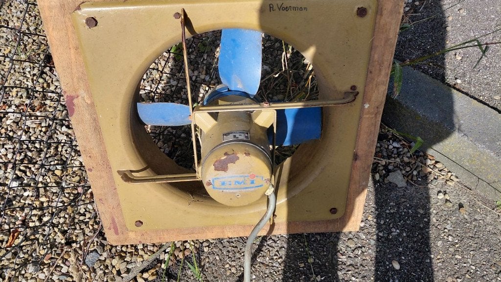 Emi stalventilator 230 Volt