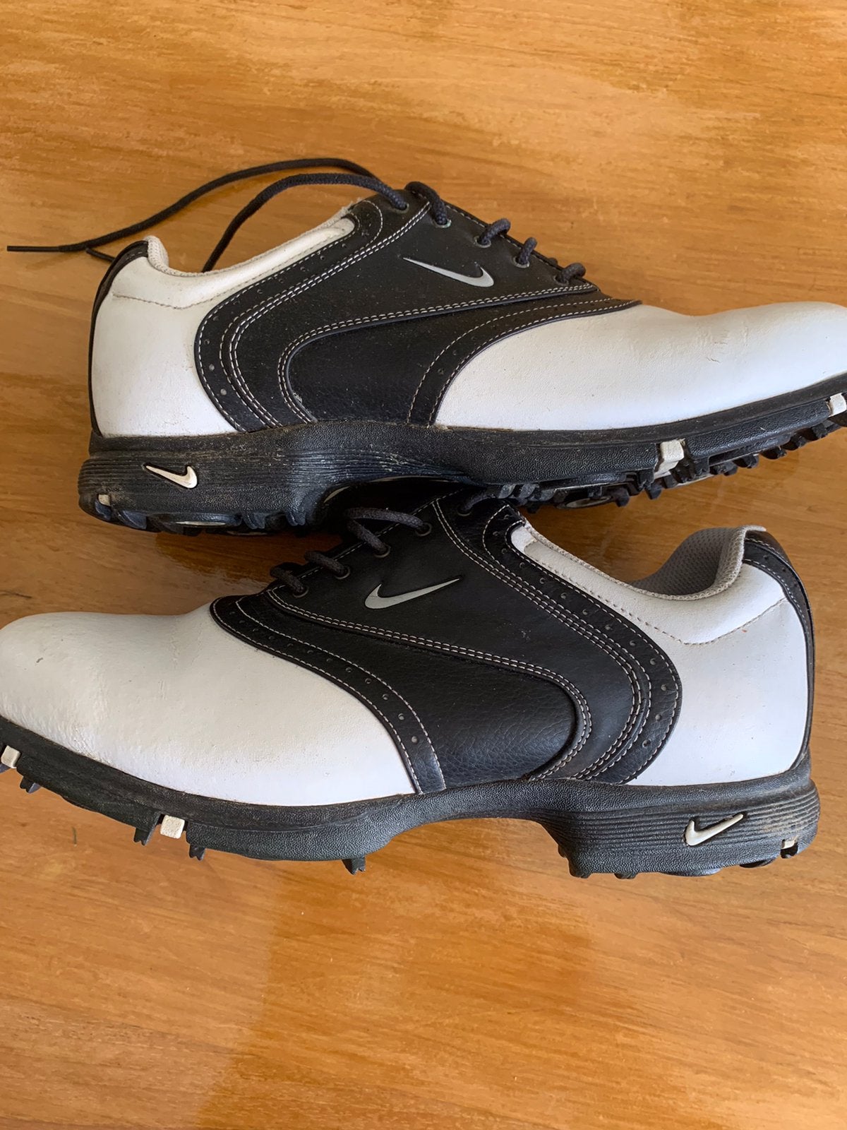 Te koop als nieuwe NIKE damesgolfschoenen., Sport en Fitness, Golf, Ophalen of Verzenden, Zo goed als nieuw, Schoenen