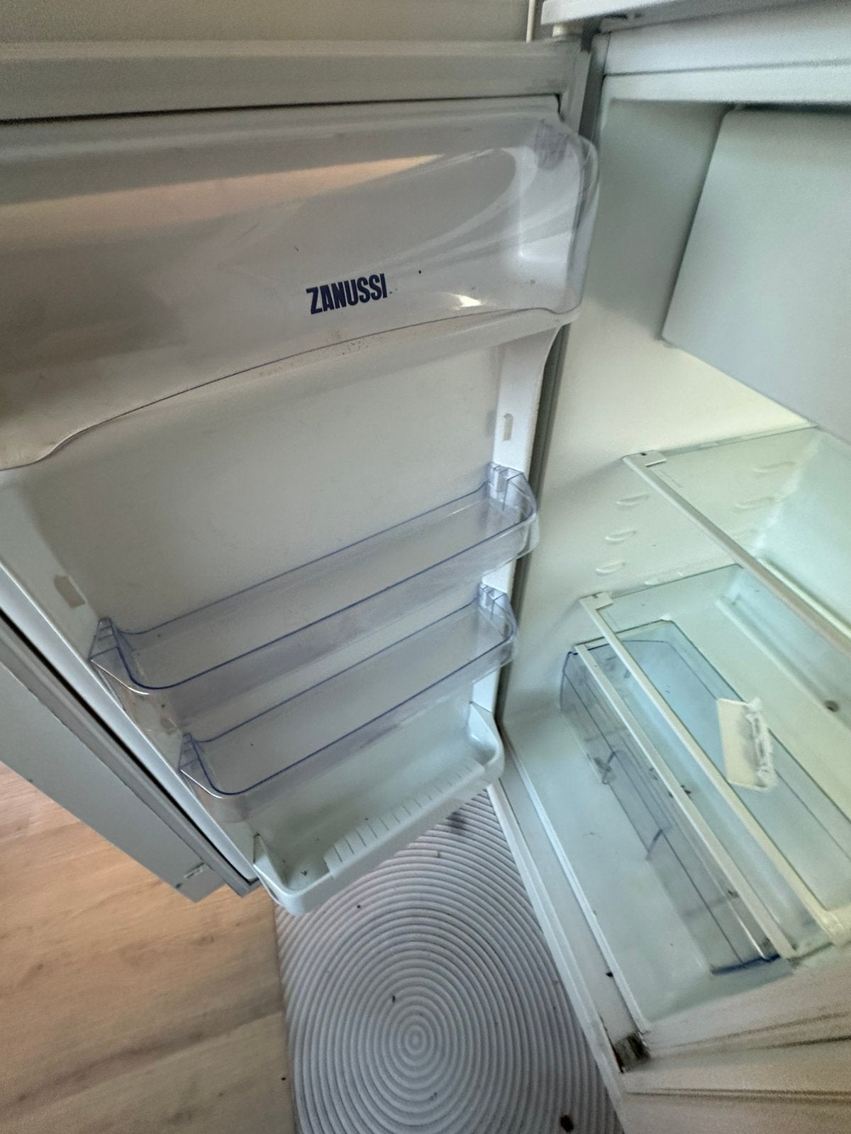 Inbouw koelkast Zanussi, Witgoed en Apparatuur, Ophalen of Verzenden, Zo goed als nieuw, Inbouw, Minder dan 60 cm