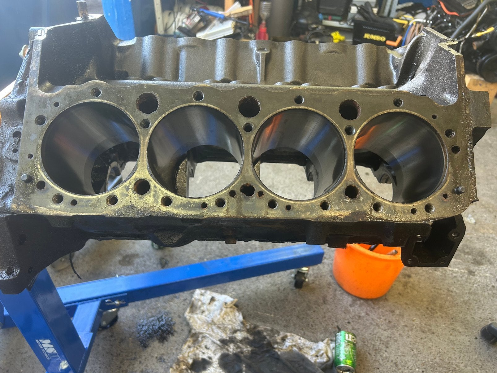 350/5,7 V8 chevrolet 1969 kaal onderblok, Ophalen, Chevrolet