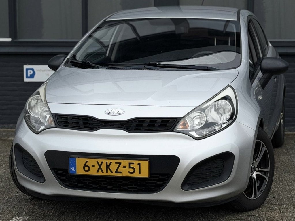 Kia Rio 1.2 CVVT Comf. Pack |Clima |CruiseC |Nieuwe APK |, Auto's, Voorwielaandrijving, Euro 5, Bedrijf, Handgeschakeld