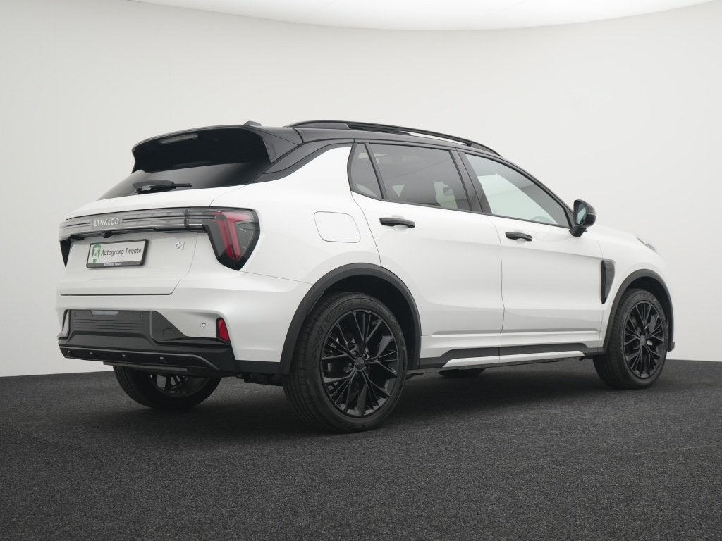 Lynk & Co 01 1.5 PHEV More | Stoelverwarming | 360 camera |, 12 maanden, Gebruikt, 4 cilinders, Wit