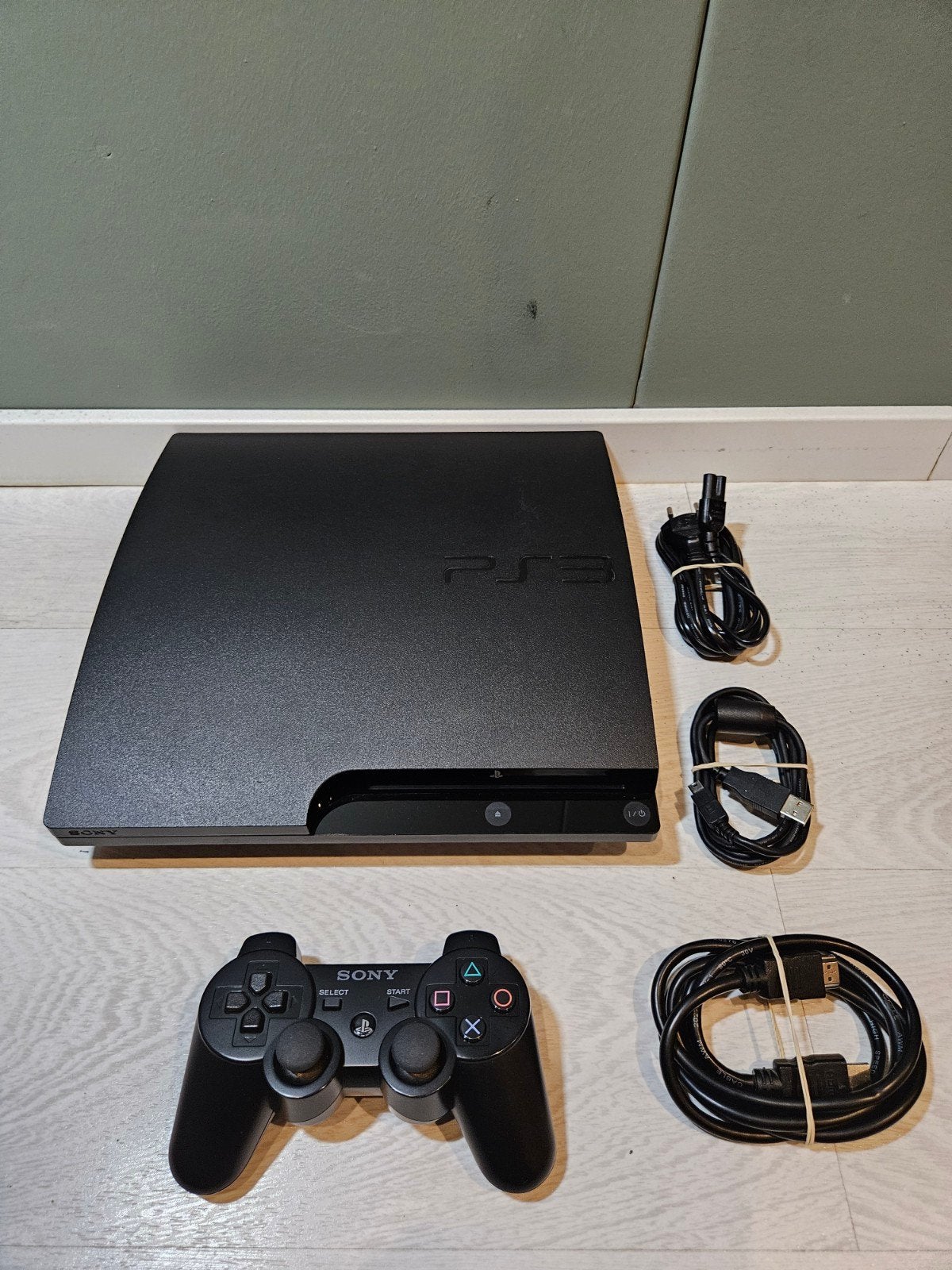 Sony PS3 Slim met 25 spelen, Met games, 320 GB, Ophalen of Verzenden, Zo goed als nieuw