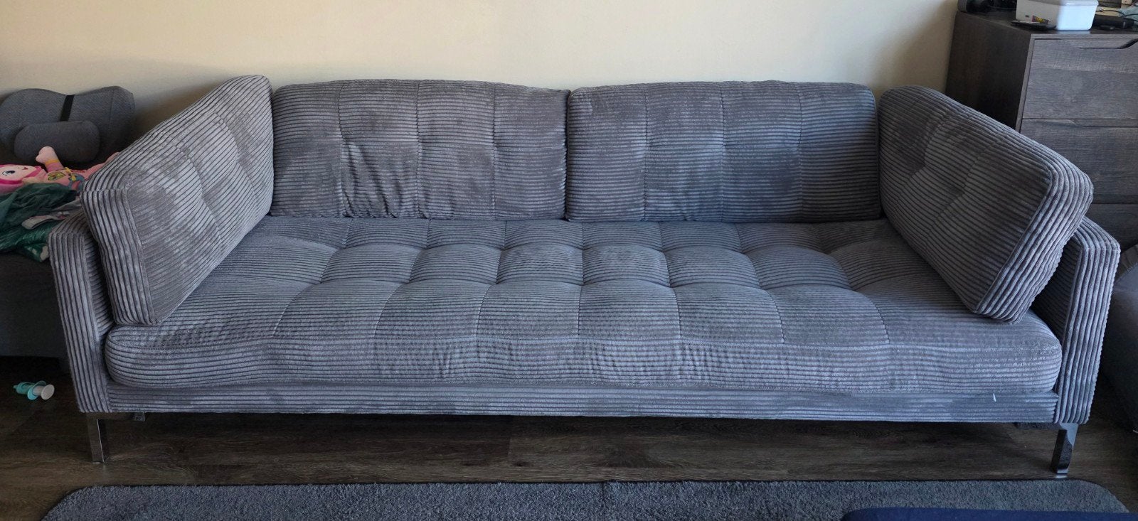 Comfortabele grijze ribfluwelen bank - Zo goed als nieuw, Ophalen, Modern, Ribfluweel, Driepersoons, 75 tot 100 cm
