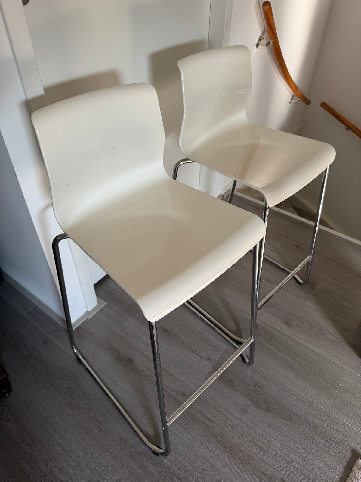 Ikea Glenn barkrukken zithoogte 66 cm, Ophalen, Kunststof, Gebruikt, Met voetsteun