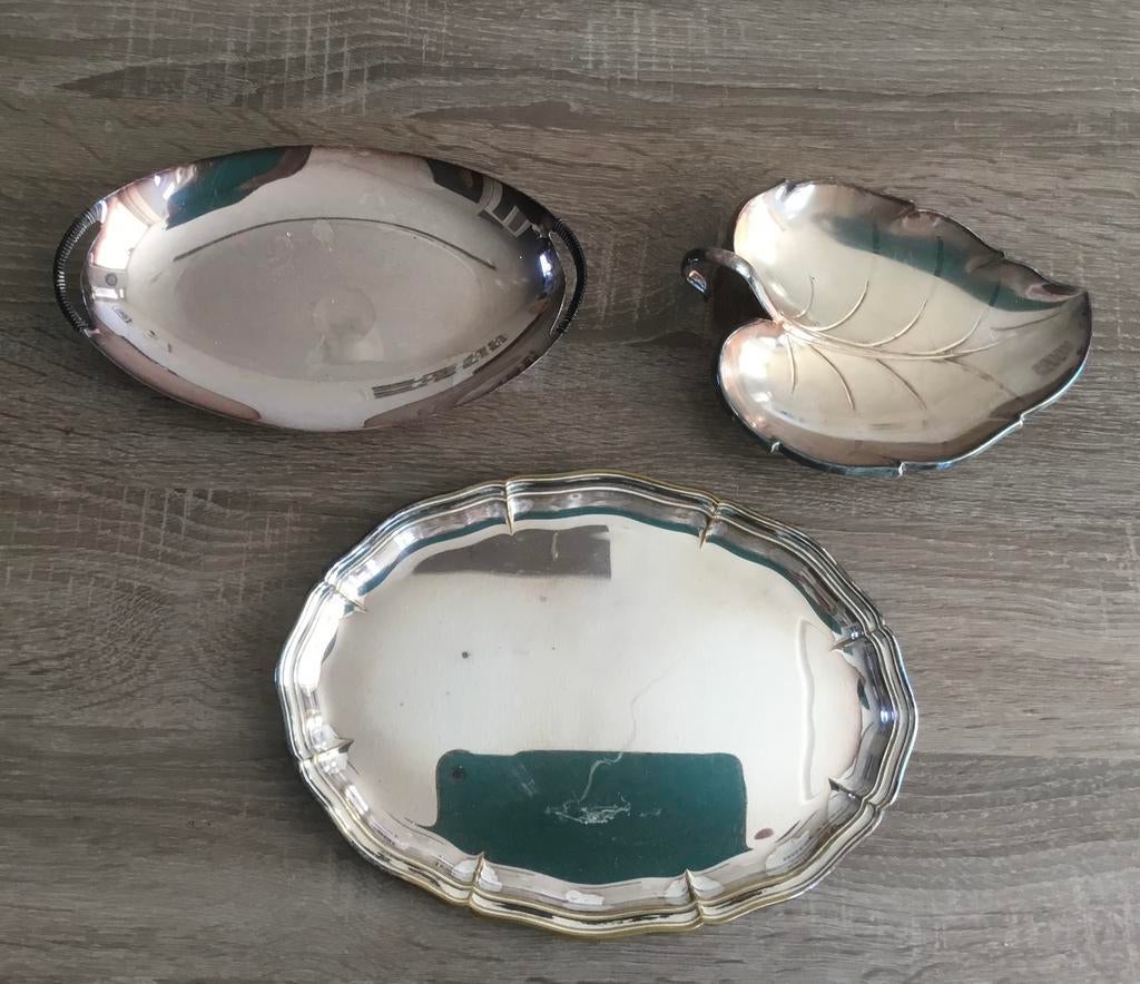 Verzilverde schalen, Ophalen