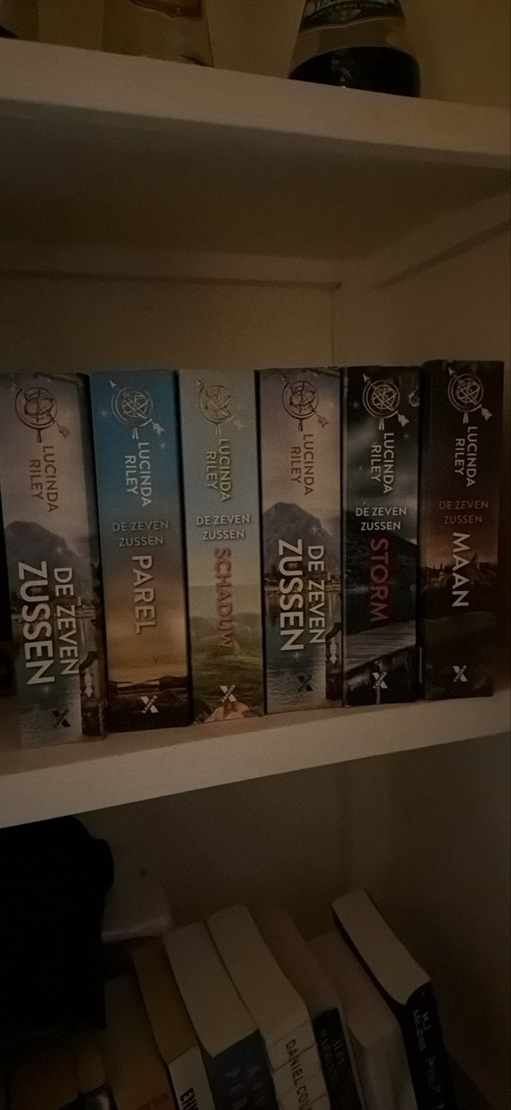 De Zeven Zussen serie - Lucinda Riley (6 boeken), Ophalen of Verzenden, Gelezen, Nederland