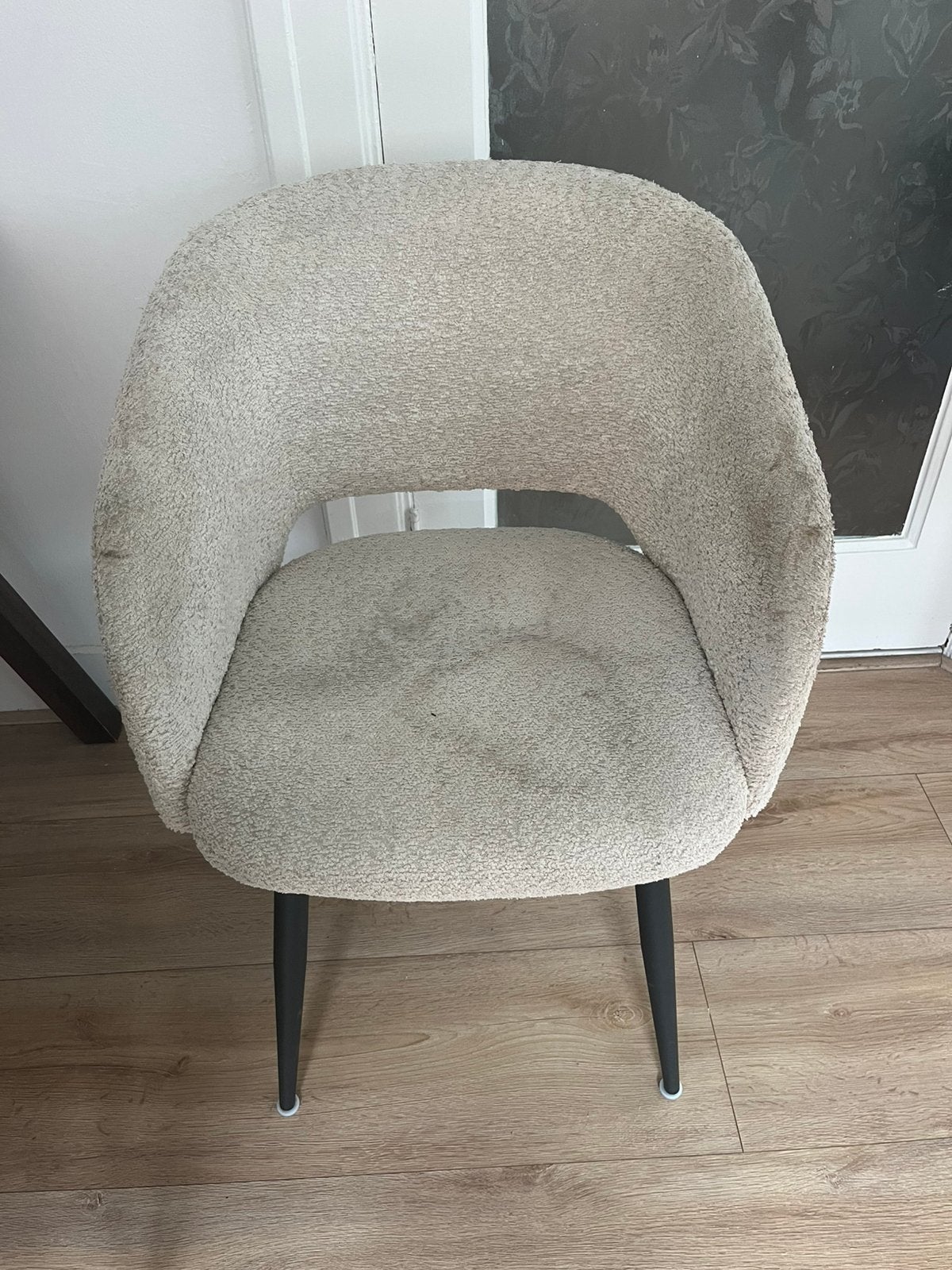Boucle teddy eetkamerstoelen kwantum GRATIS, Huis en Inrichting, Ophalen of Verzenden, Zo goed als nieuw, Vijf, Zes of meer stoelen