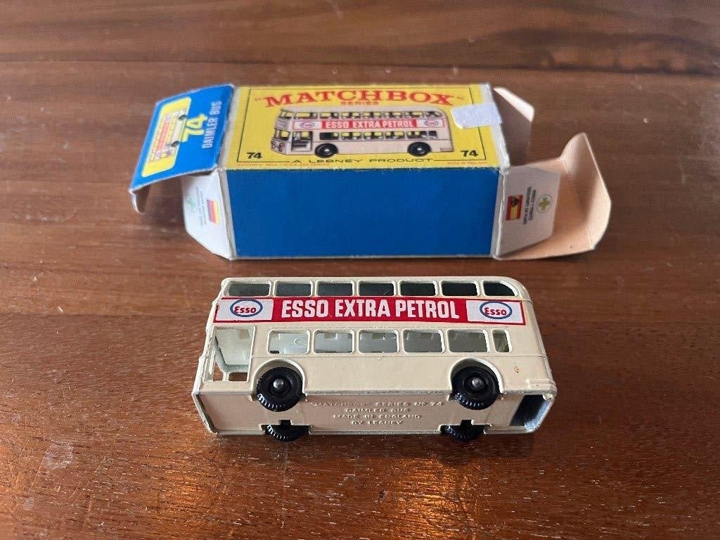 Matchbox 74 Daimler Bus "Esso Extra Petrol" met doosje, Ophalen of Verzenden, Gebruikt, Bus of Vrachtwagen, Matchbox