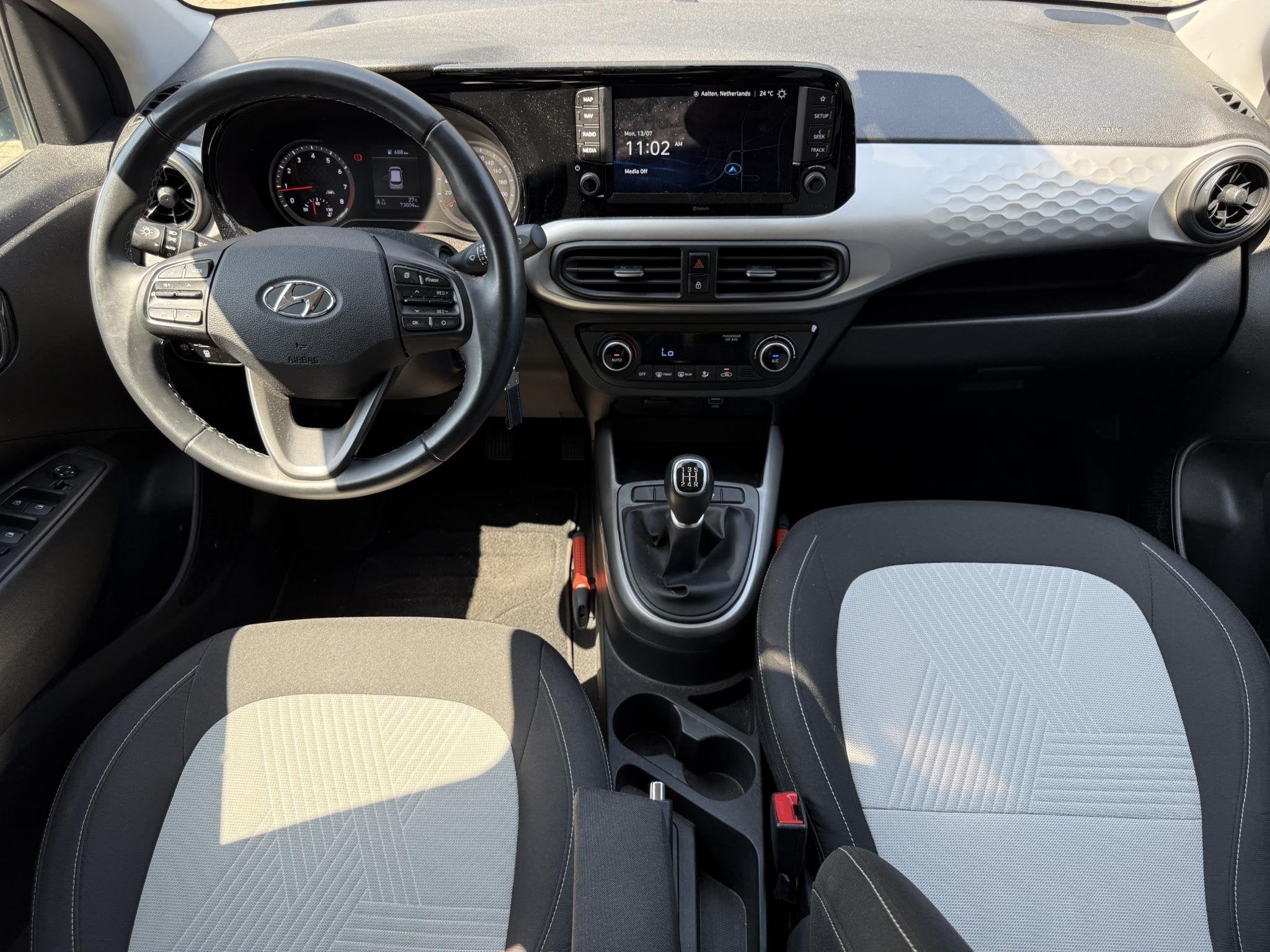 Hyundai i10 1.0 Premium Navigatie / Camera / Cruise Control, Auto's, Voorwielaandrijving, Gebruikt, 899 kg, Origineel Nederlands