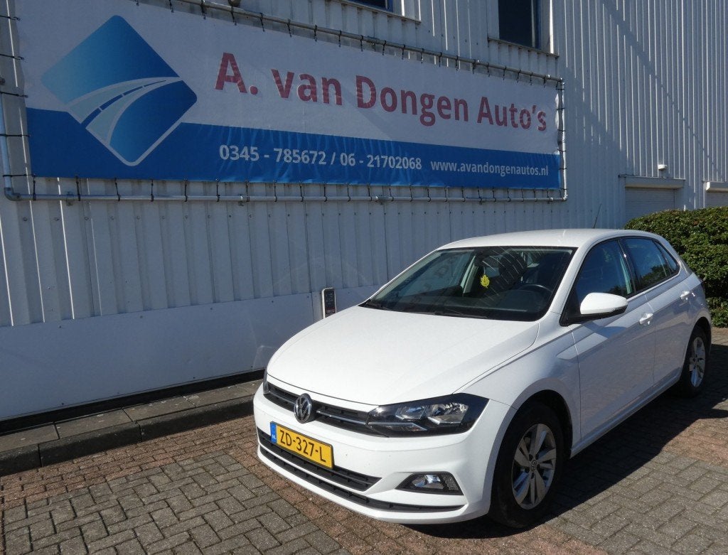 Volkswagen POLO 1.0 TSI COMFORTLINE,ACC,Camera,PDC,APPLE/And, Auto's, Voorwielaandrijving, Euro 6, Adaptive Cruise Control, Wit