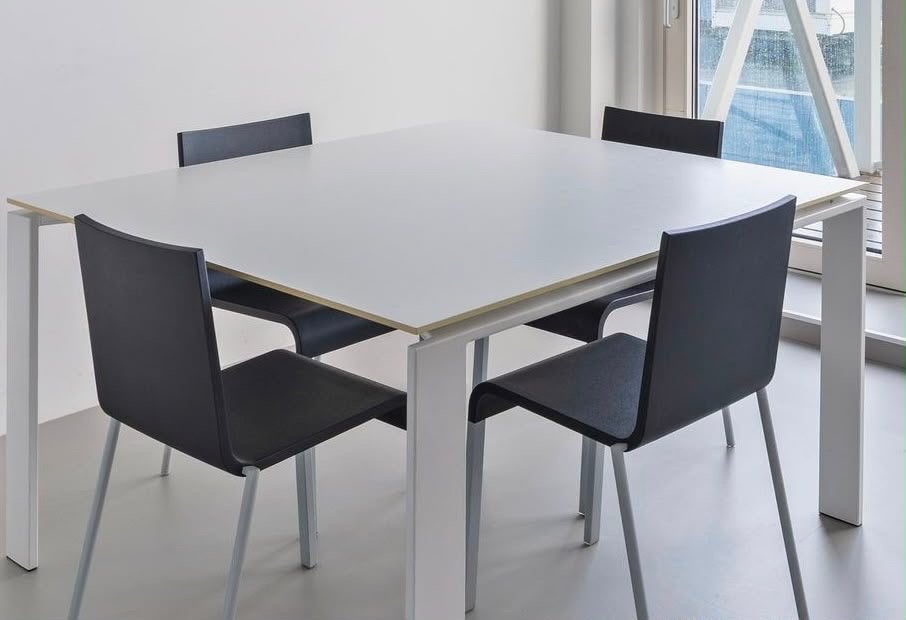 Strakke vierkante eettafel wit 128x128 cm, multiplex rand, Huis en Inrichting, Ophalen, Wit, Vierkant, Zo goed als nieuw