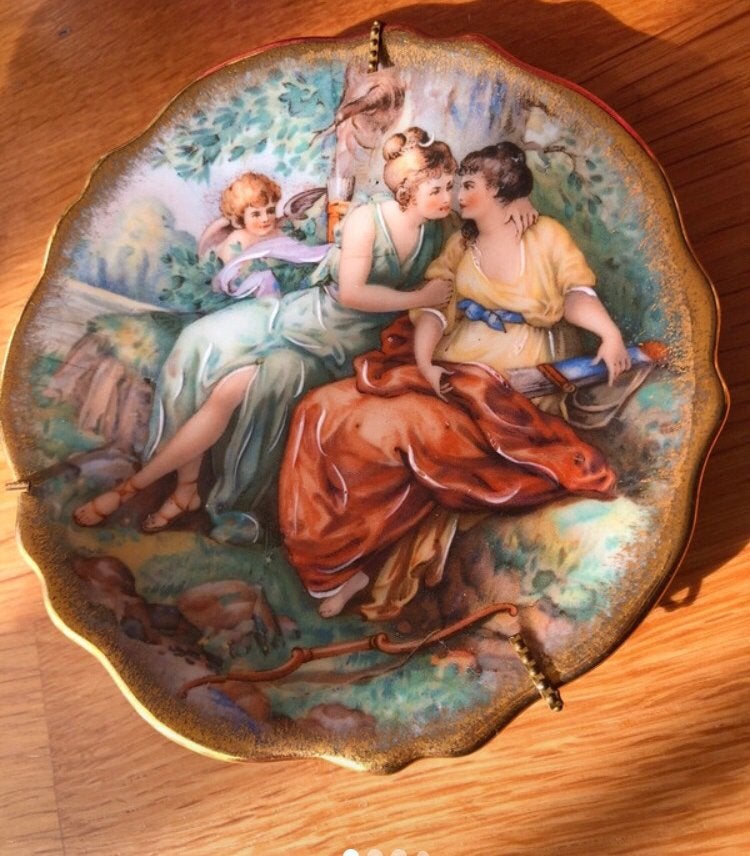 Antiek Limoges Bordje Art Deco Dames Met Cherubijn, Ophalen of Verzenden