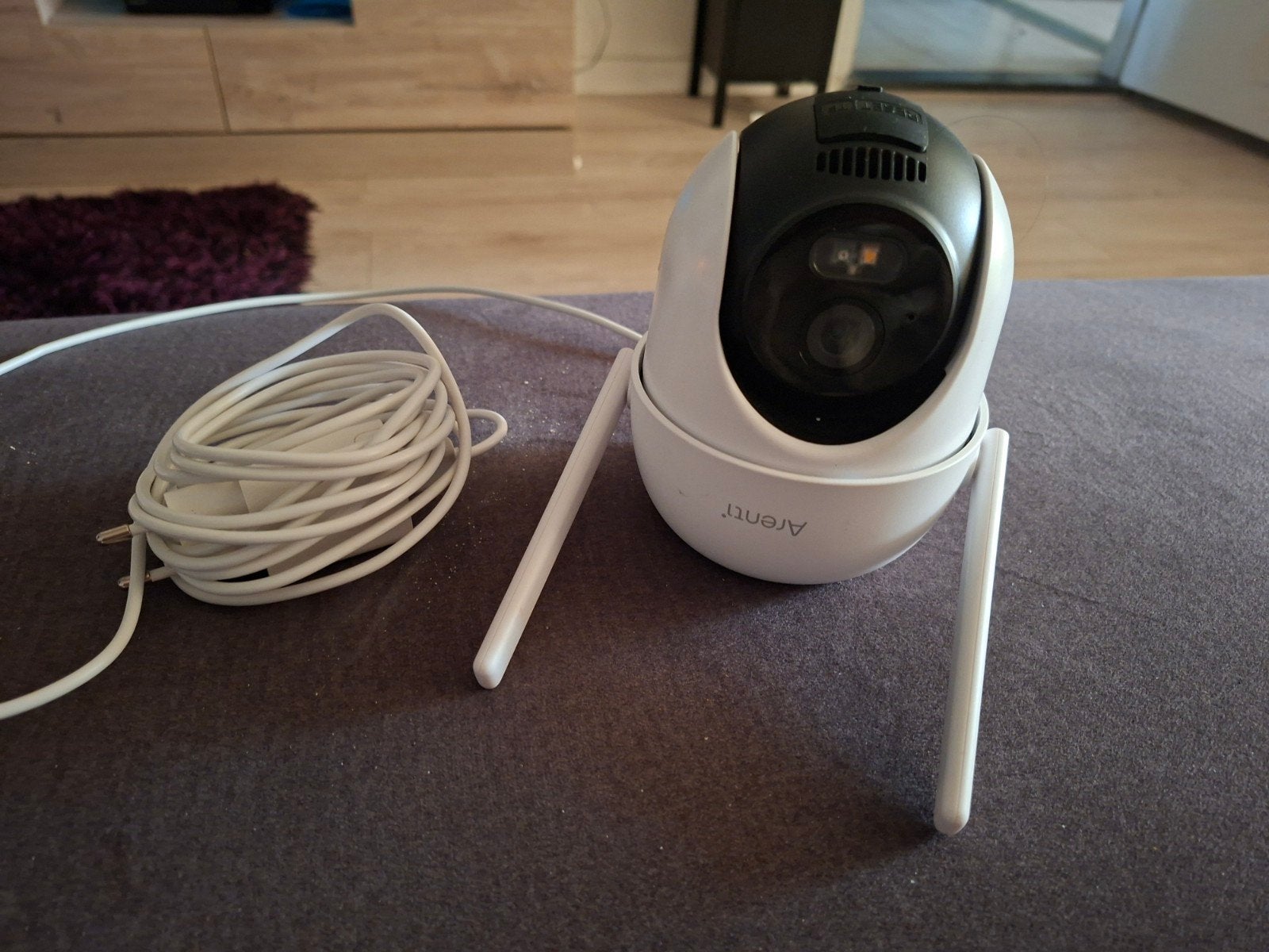 Arenti camera, Ophalen