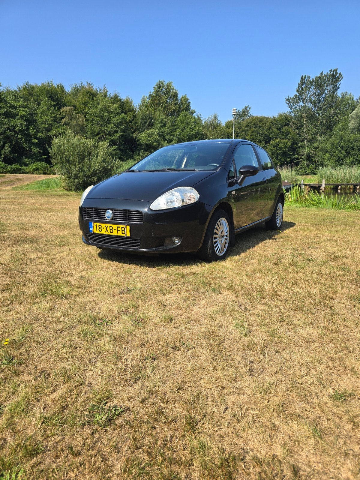 Fiat Punto 1.4 3DR 2007 Zwart, Auto's, Voorwielaandrijving, 40 €/maand, 4 cilinders, Zwart