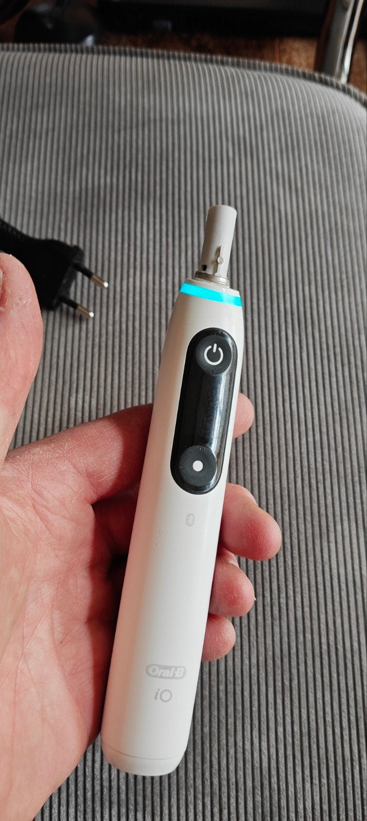 Oral-B iO Series 7 (Wit) + 2x Magnetische Oplader, Ophalen