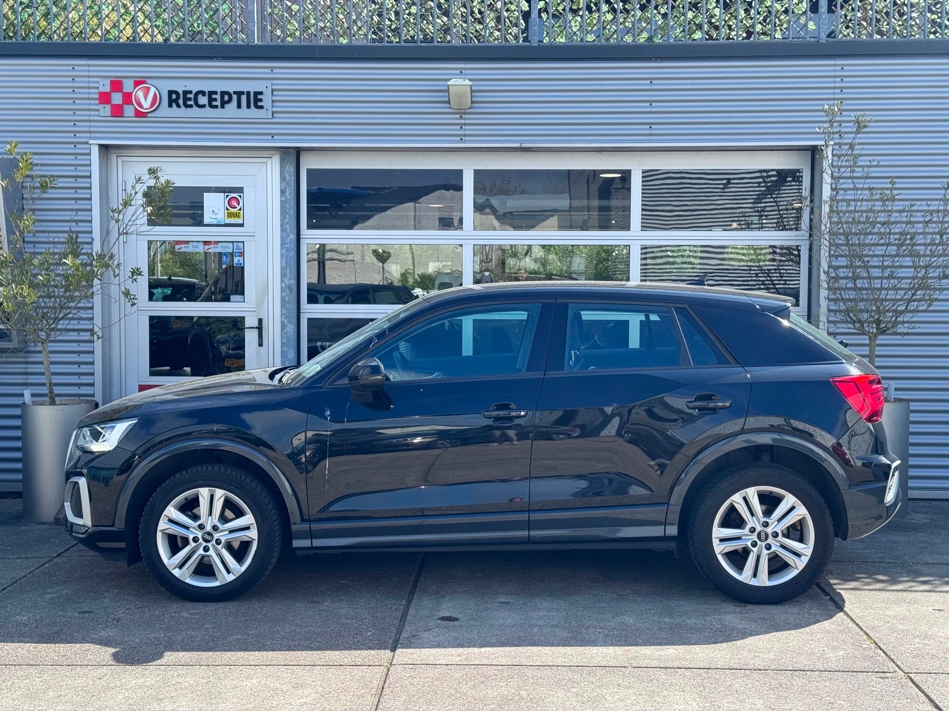 Audi Q2 30 TFSI Business Edition, Auto's, Voorwielaandrijving, Dealer onderhouden, Gebruikt, Zwart