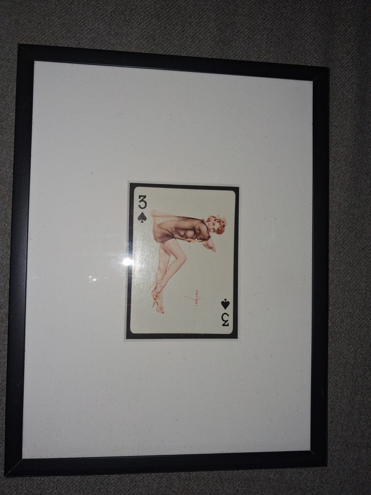 Ingelijste pin-up speelkaart (3 schoppen), Zwart, Hout, Gebruikt, Met afbeelding