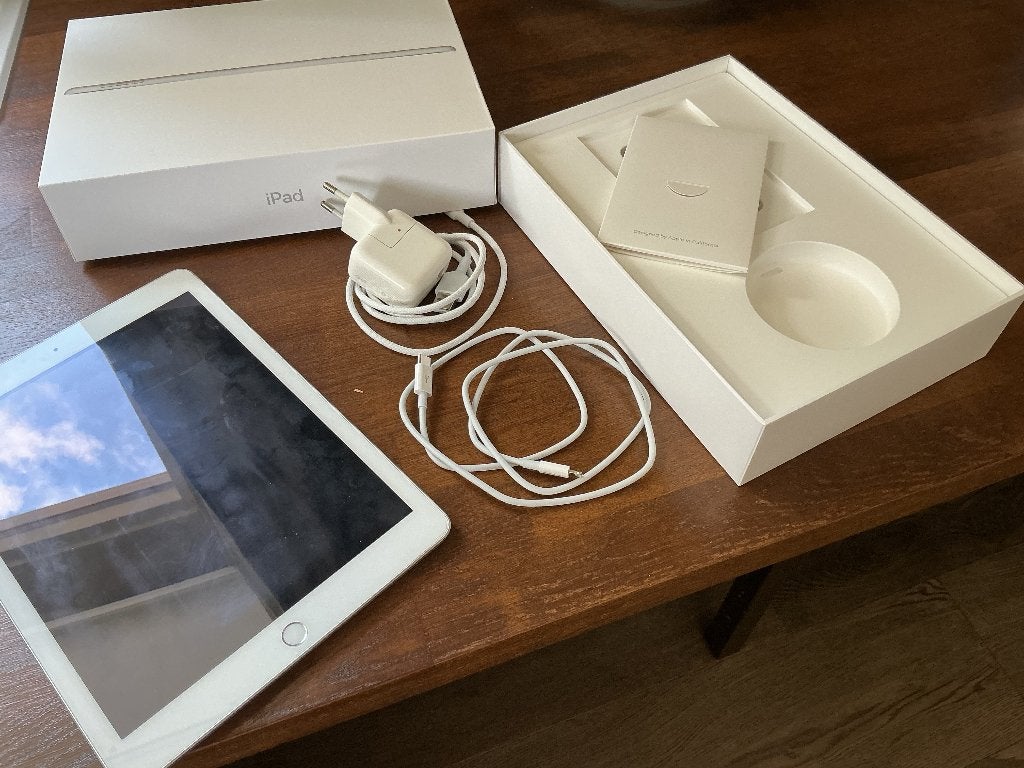 Ipad 9,7”, wi-fi 32GB, Computers en Software, Apple iPads, 10 inch, Gebruikt, 32 GB, Apple iPad