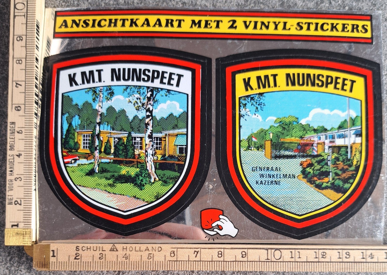 Vintage Ansichtkaart met 2 vinyl Stickers K.M.T. Nunspeet, Ophalen of Verzenden
