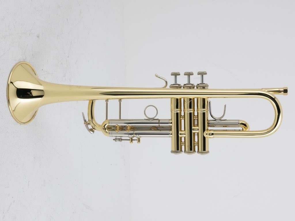 Gebruikte Bes Trompet Vincent Bach 18037 ML boring #37 beker, Gebruikt, -, -, Vincent Bach