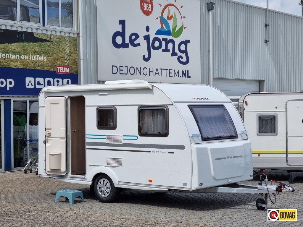 Adria Aviva 390 PS Lichtgewicht!, Schokbreker, Bedrijf, Treinzit, Adria