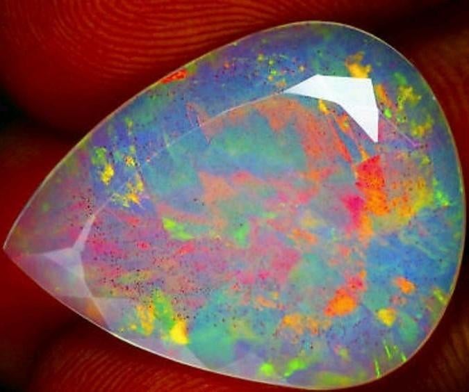 Schitterende Ethiopische Opaal 10.70 Karaat Top Kleurenspel!, Sieraden, Tassen en Uiterlijk, Edelstenen, Ophalen of Verzenden