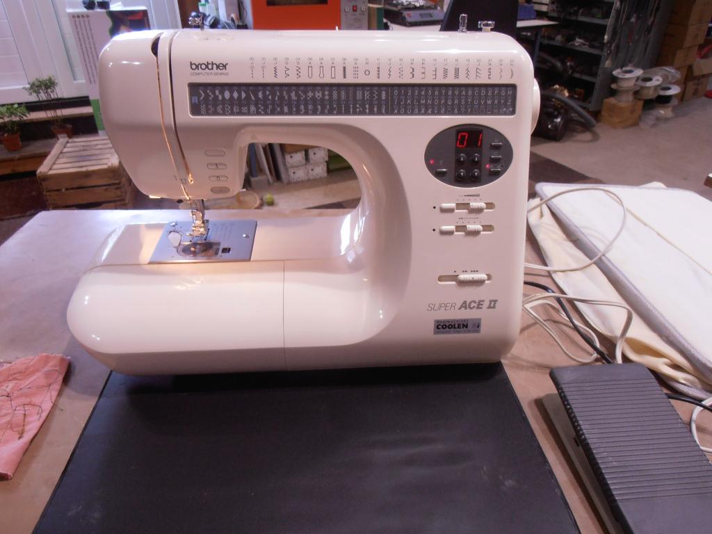 Te koop Brother naaimachine, Ophalen, Zo goed als nieuw, Naaimachine, Brother
