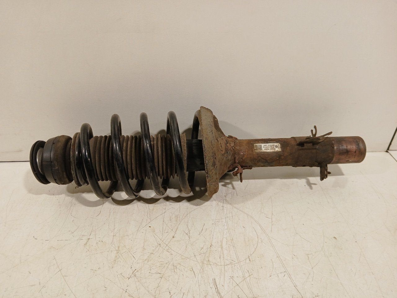 Veerpoot links voor Audi TT, Onderdelen@venauto.nl, Van der Ven Autorecycling B.V., Gebruikt, Ettenseweg 76, 4706 PB Roosendaal, The Netherlands