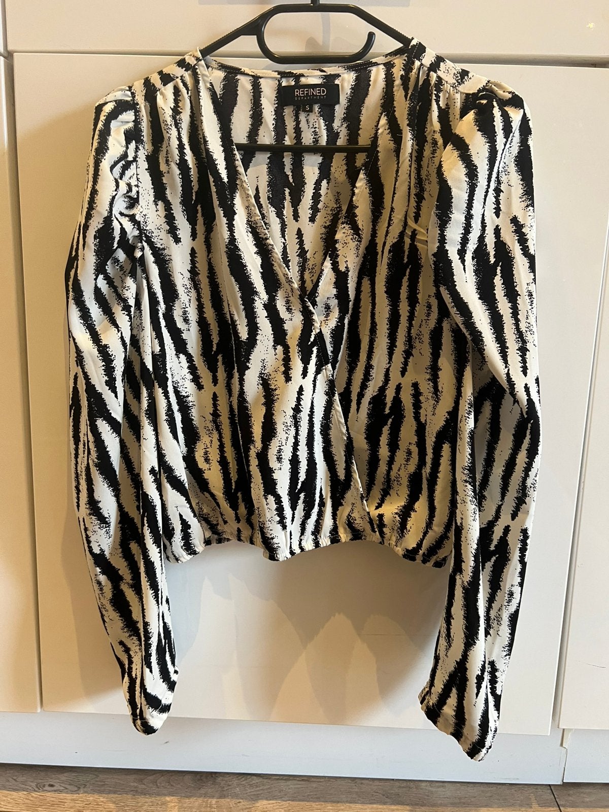 Refined Zebra Print Blouse - Maat S, Kleding | Dames, Blouses en Tunieken, Ophalen of Verzenden, Zo goed als nieuw, Maat 38/40 (M)