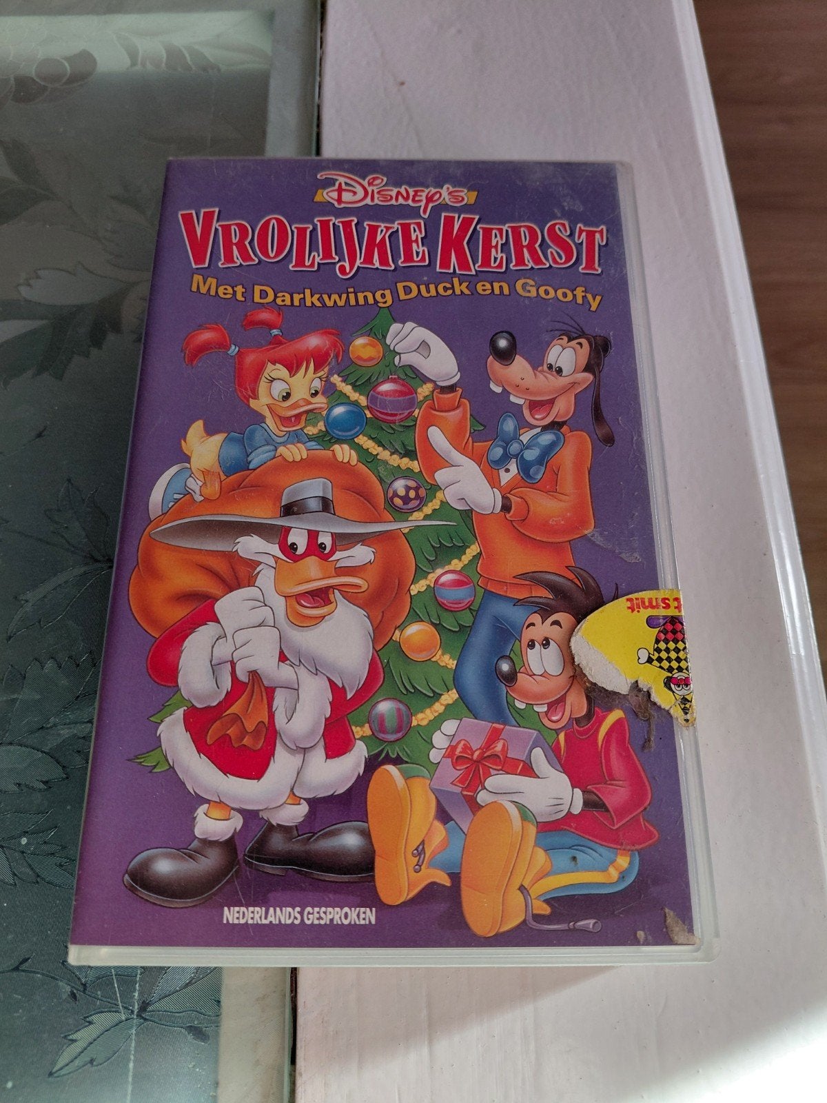 Disney's Vrolijke Kerst met Darkwing Duck en Goofy VHS, Gebruikt, Tekenfilm, Alle leeftijden, Ophalen of Verzenden