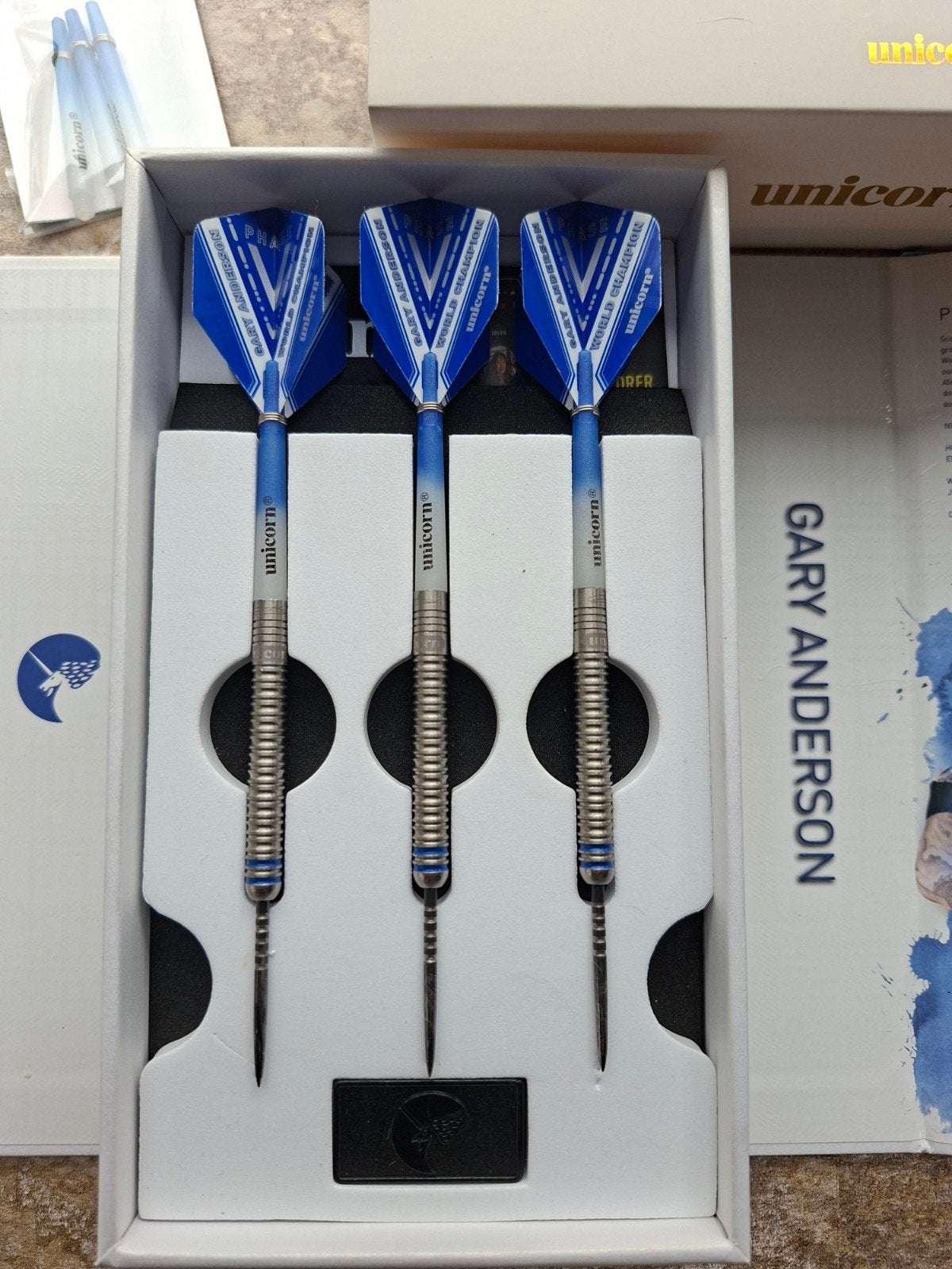 Unicorn W.C. Gary Anderson phase 3 Deluxe, Ophalen of Verzenden, Pijlen