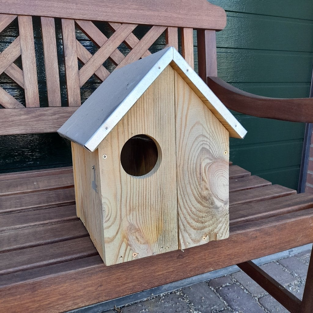 eekhoorn voederhuisje en woonhuisje nestkast eekhoorn, Tuin en Terras, Vogelhuisjes en Vogelbaden, Ophalen, Zo goed als nieuw