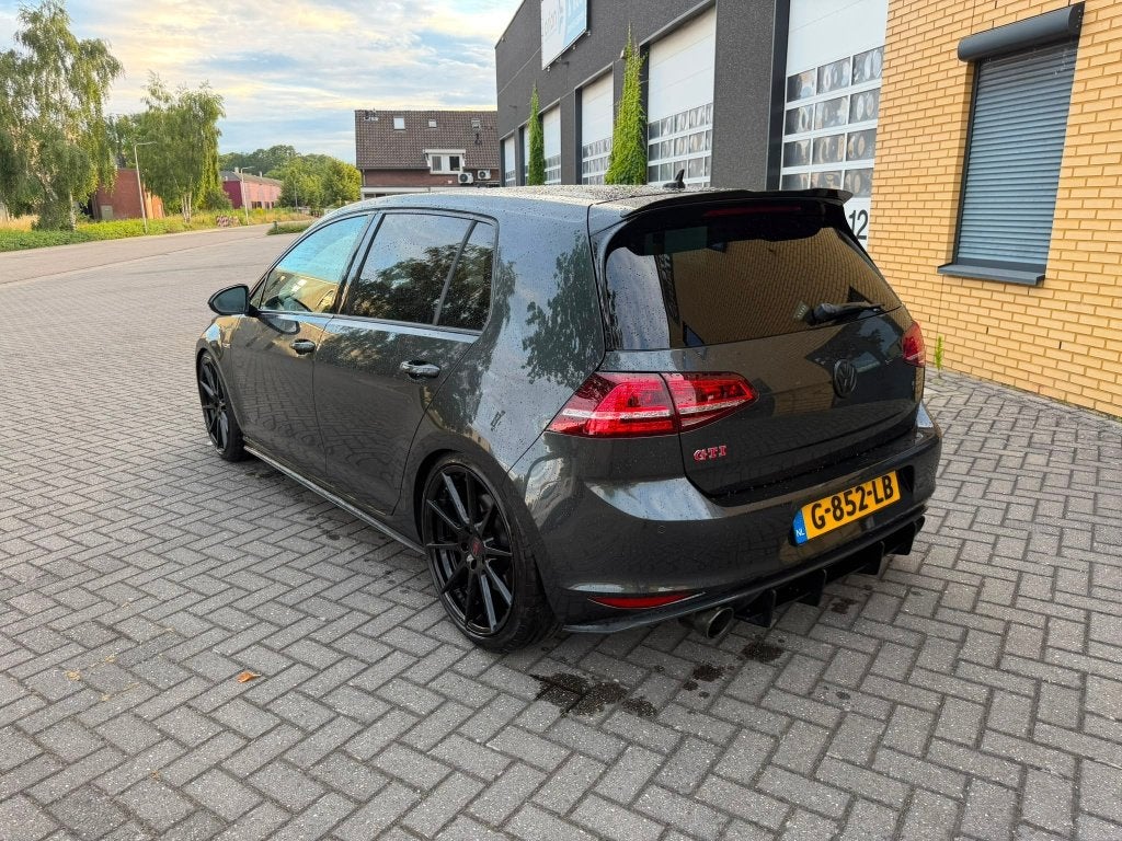 Volkswagen Golf 7 GTI Perf DSG Stage 2 360PK Liefhebbersauto, Auto's, 4 cilinders, 1984 cc, Leder en Stof, Bedrijf